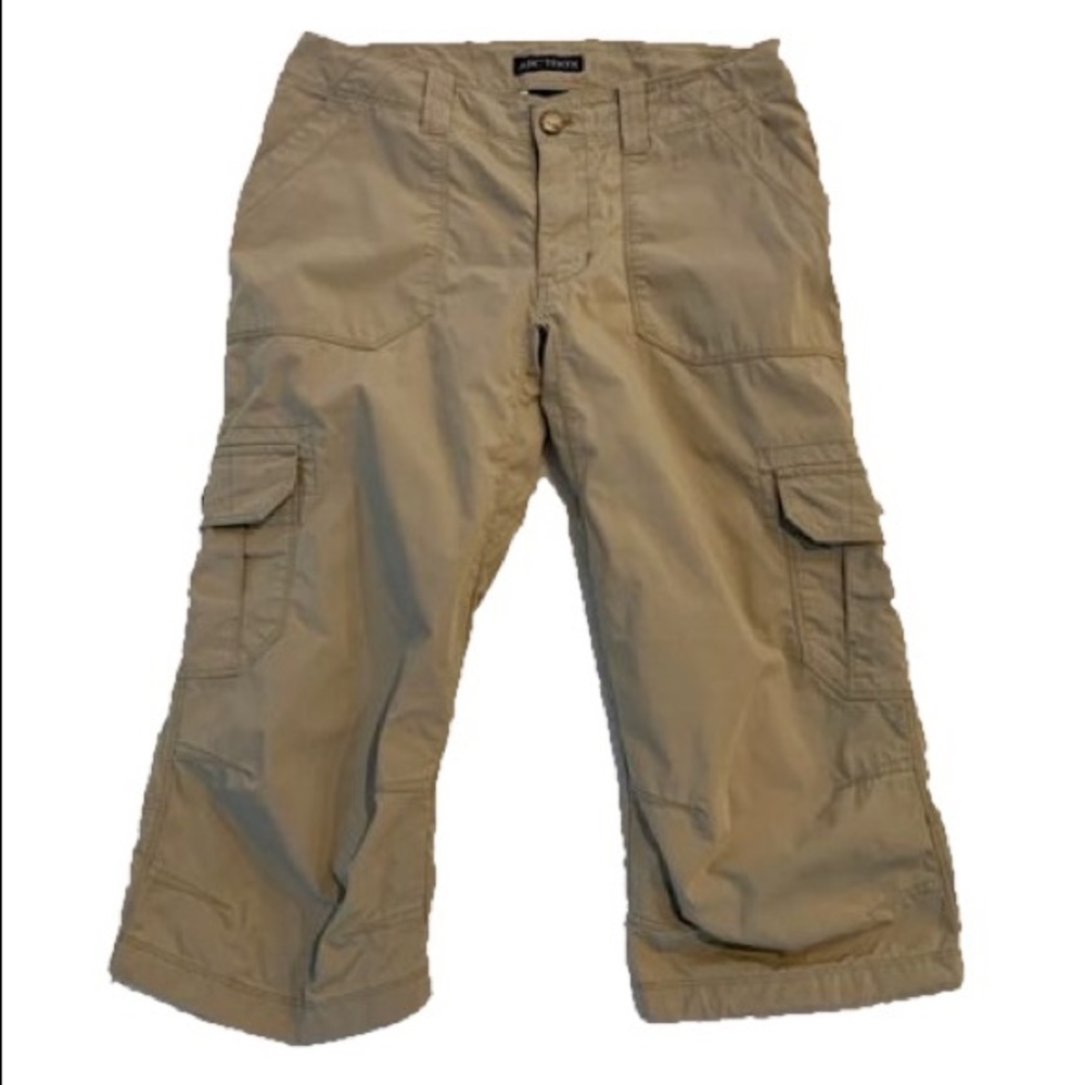 ARC’TERYX Women’s size 4 Tan/Beige Capri or Shorts